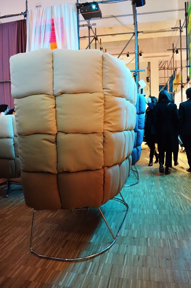 Manerba e un “esercito” di Undecided approdano in Triennale 7