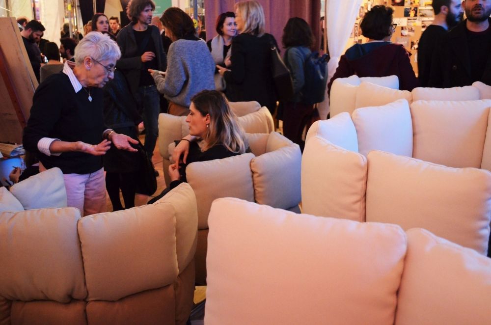 Manerba e un “esercito” di Undecided approdano in Triennale 8