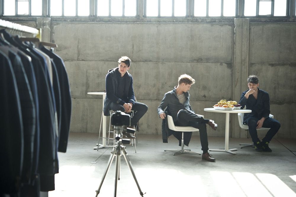 Il design Manerba sul set fotografico di Corneliani0006