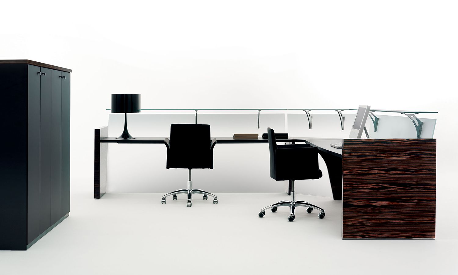 Immagine dell’interno di una reception moderna con arredi della collezione Beauty Touch