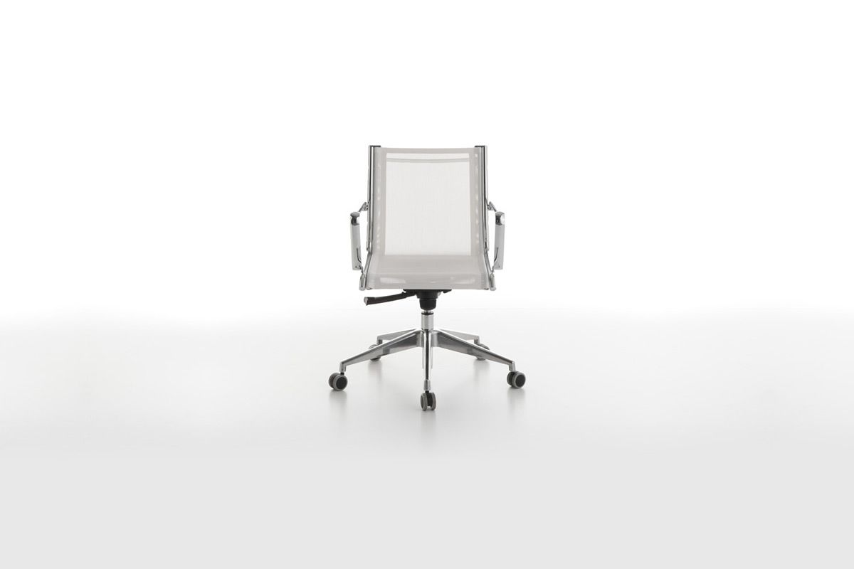 Sedia bianca da ufficio con rotelle e supporto in acciaio cromato collezione Net vista frontale